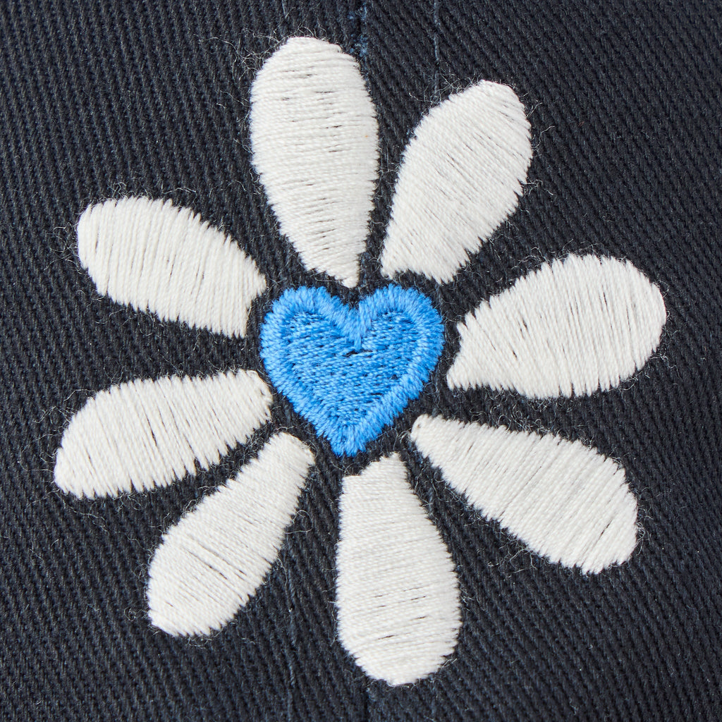 Adult Unisex Fresh Daisy Heart Chill Cap
